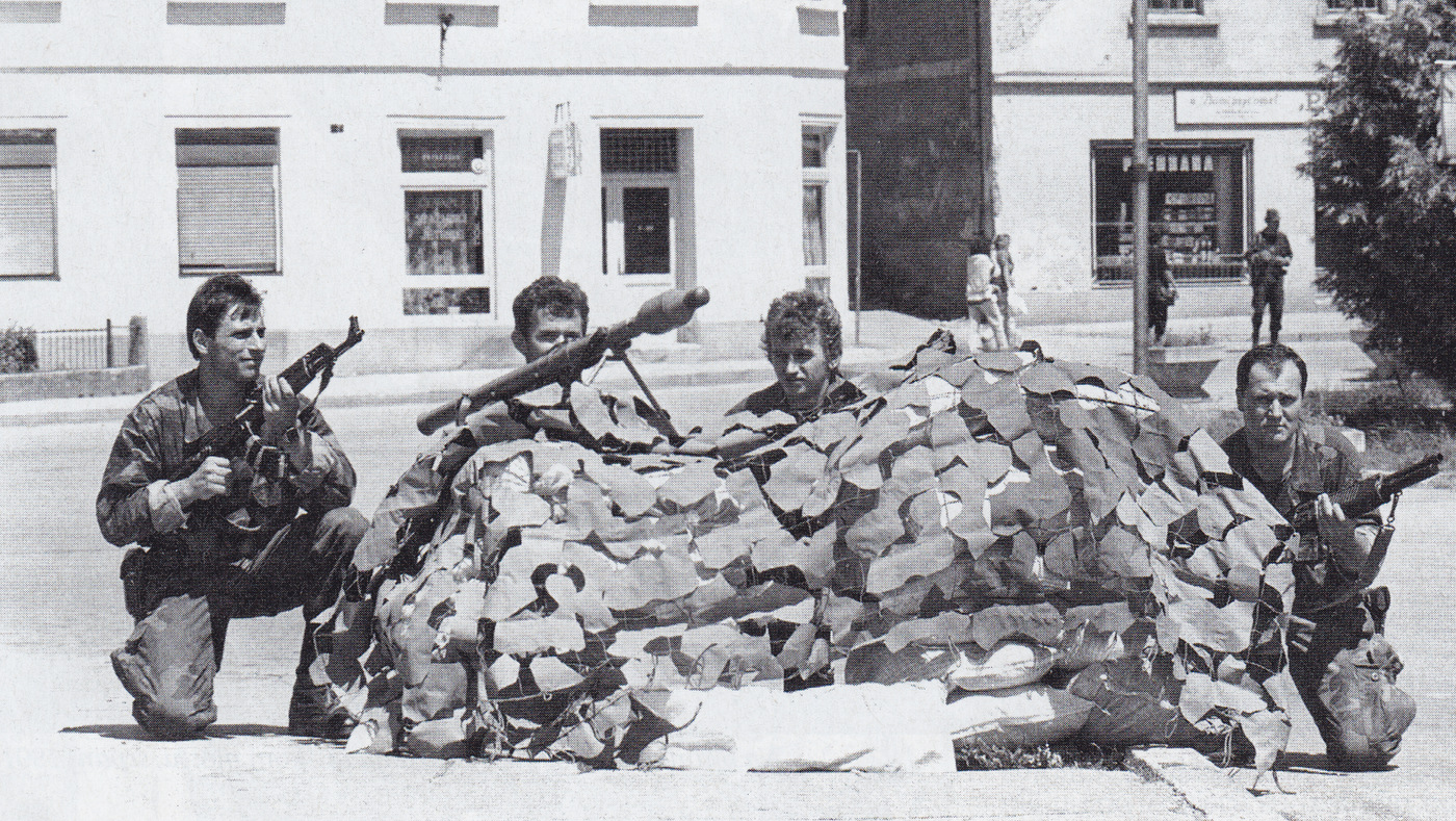 Srpanj 91. -obrambeno nadzorni punkt Risova na Unskom mostu